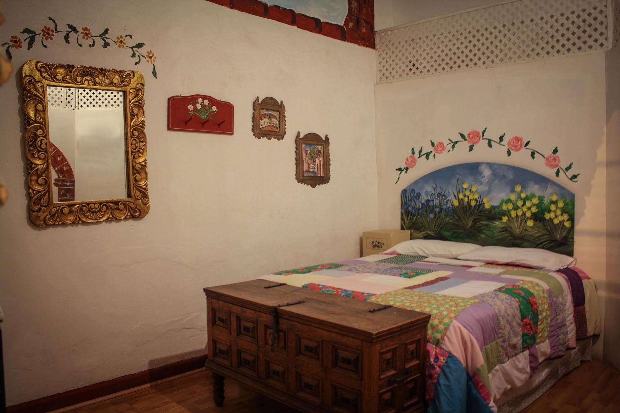 Hotel Casa Del Misionero San Miguel de Allende Ngoại thất bức ảnh