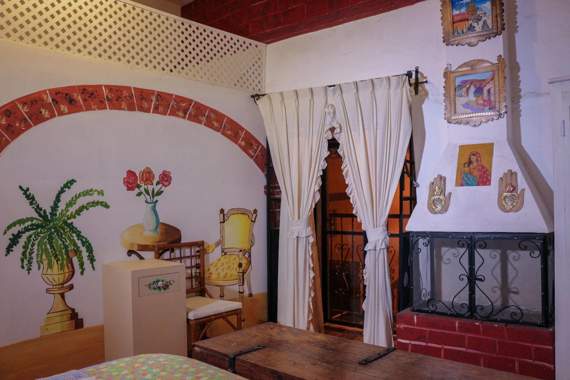 Hotel Casa Del Misionero San Miguel de Allende Ngoại thất bức ảnh
